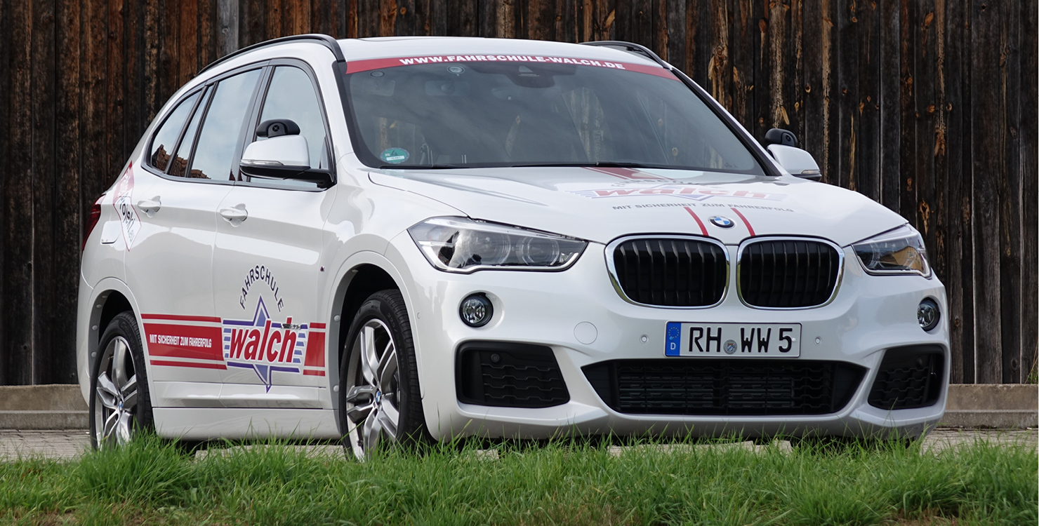 FahrschuleWalch_Bilder3sp_355x150px_Auto2